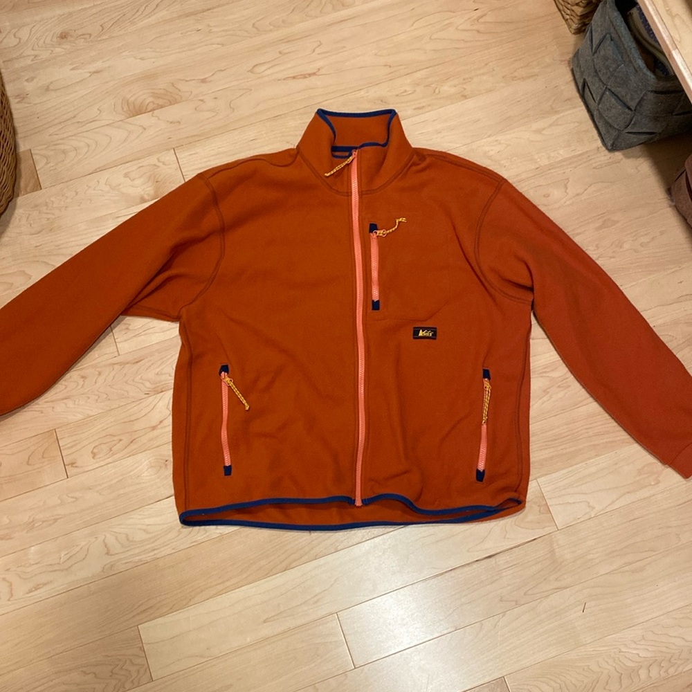 REI fleece. Large, fine condition. Rust color.